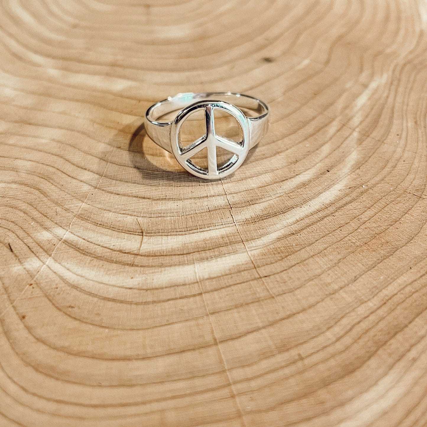 Boho Hippie Sterling Silver Peace Sign Ring – Vintage-Inspired Statement Jewelry for Free-Spirited Souls